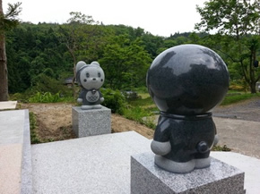 �L�����N�^�[�̃��j�������g